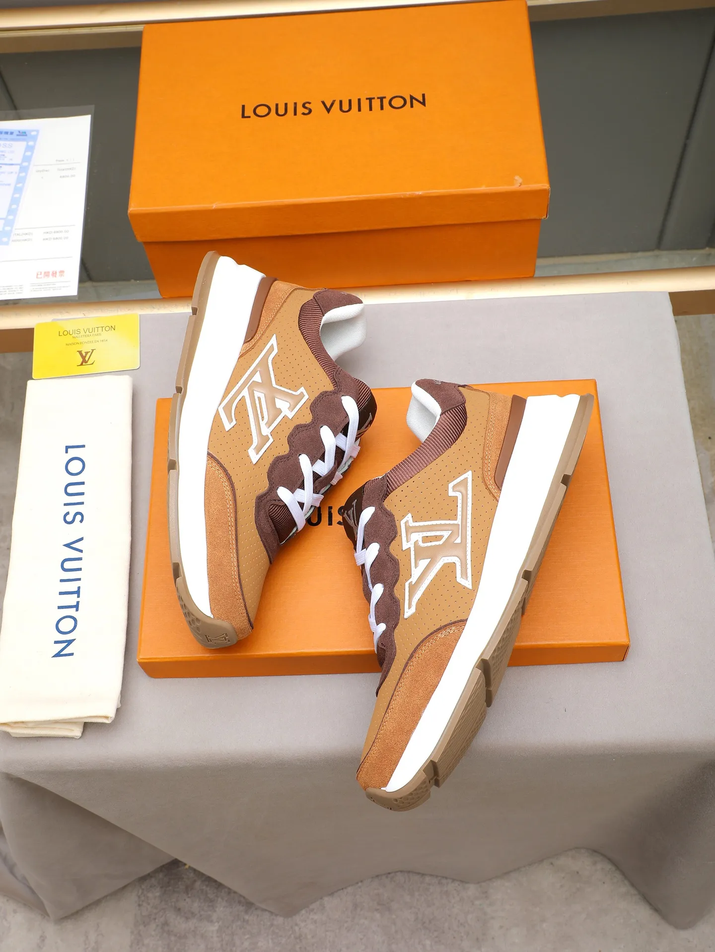 Men's shoes 💰460 Brand: LOUIS VUITTON Louis Vuitton LV Size: 38 39 40 41 42 43 44 (45 customized) Fabric: original cowhide cowhide 🔸Inside of: mesh 🔺Sole: counter foam outsole